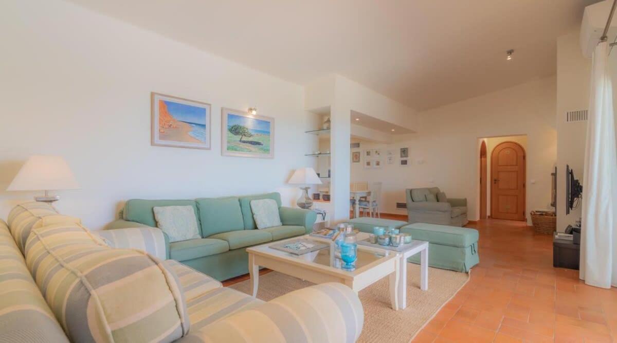 Villa Prado - Beautiful Beachfront Villa Албуфейра Экстерьер фото