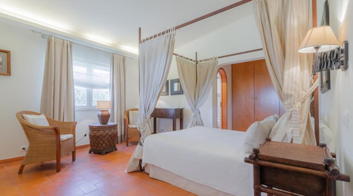 Villa Prado - Beautiful Beachfront Villa Албуфейра Экстерьер фото